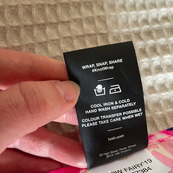 Lush Reusable Gift Wrap Scarf Snow Fairy Pink Starburst Measuring 27in by 27in - Picture 7 of 8